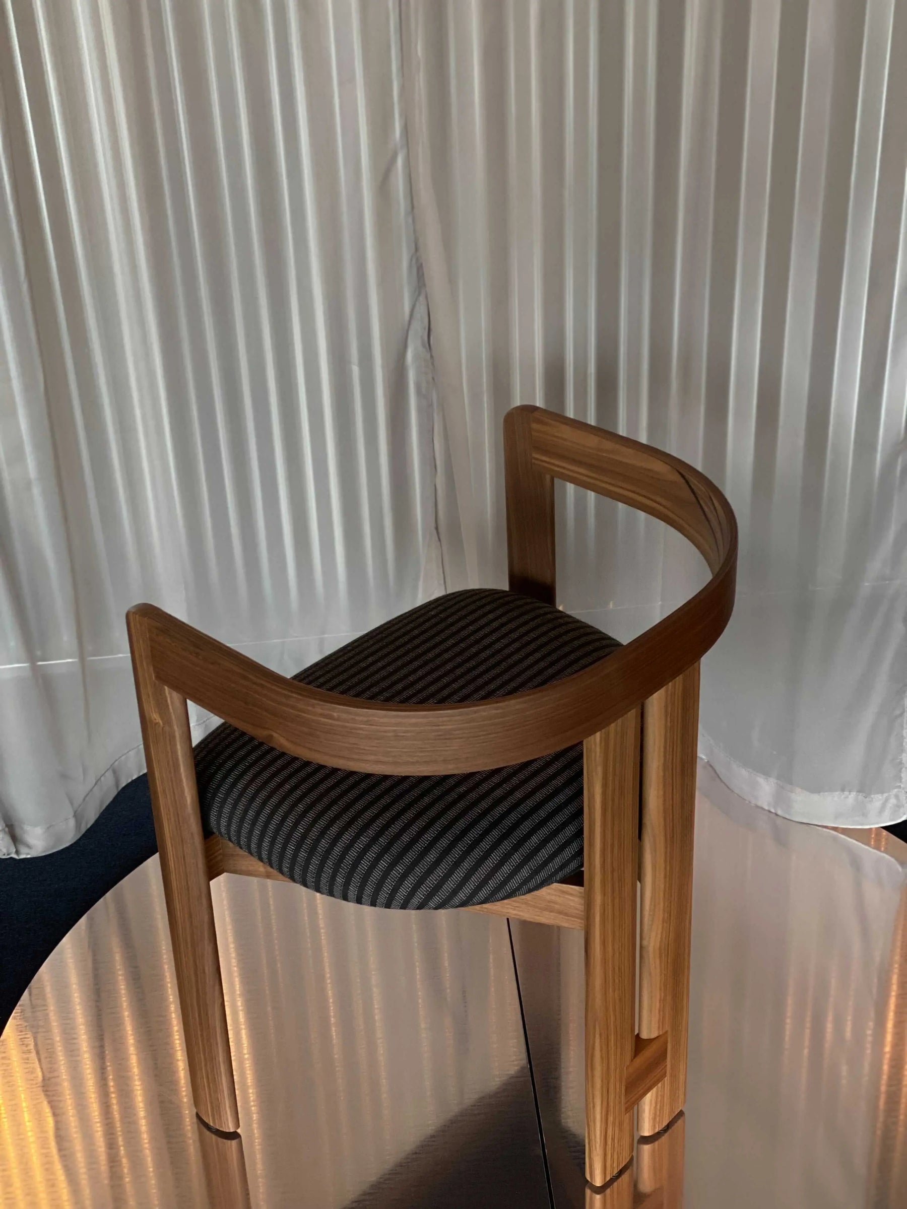 Tacchini-Pigreco-單椅-60-年經典設計重現 居雅堂 JYT Design