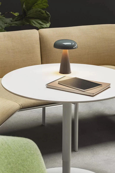 Brio Adjustable Table 升降邊桌 | 咖啡桌 | 高腳桌 Lapalma 居雅堂 JYT Design