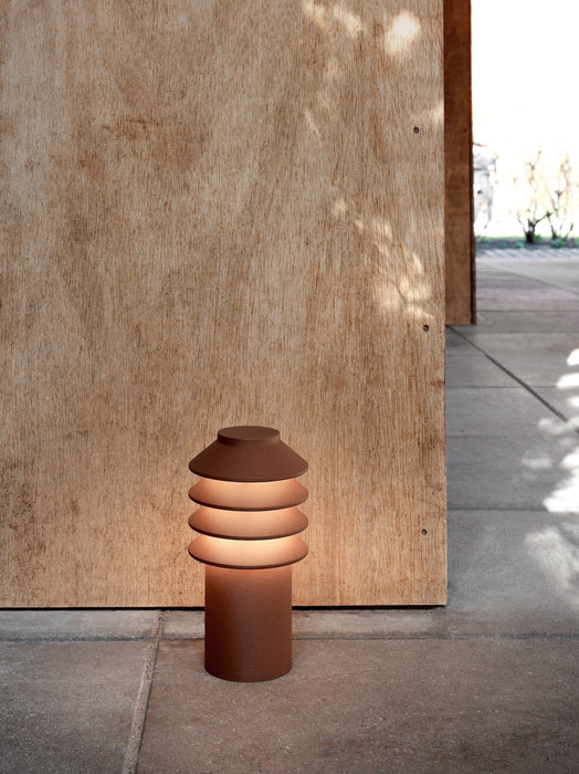 戶外燈｜北歐燈具 Louis Poulsen Bysted 庭園柱燈-4