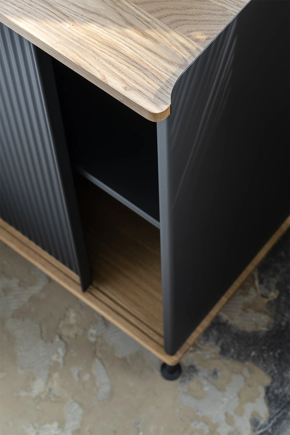 ENFOLD SIDEBOARD 餐櫥置物櫃 | 矮櫃 3 門款 Muuto 居雅堂 JYT Design