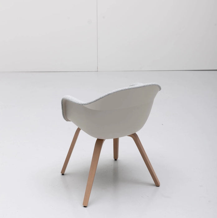 Elephantino Open 扶手椅．木腳系列 Kristalia 居雅堂 JYT Design