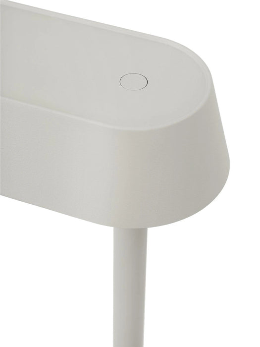 Linear 固定式桌燈．辦公桌燈 Muuto 居雅堂 JYT Design