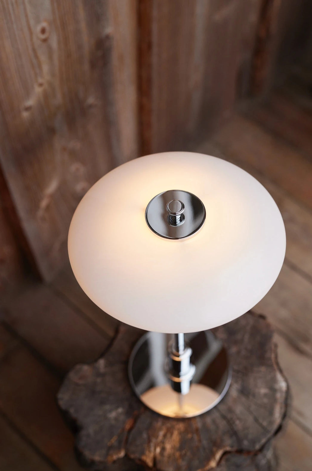 北歐．無線充電檯燈推薦：Louis Poulsen PH 2/1 Portable 可攜式桌燈-23