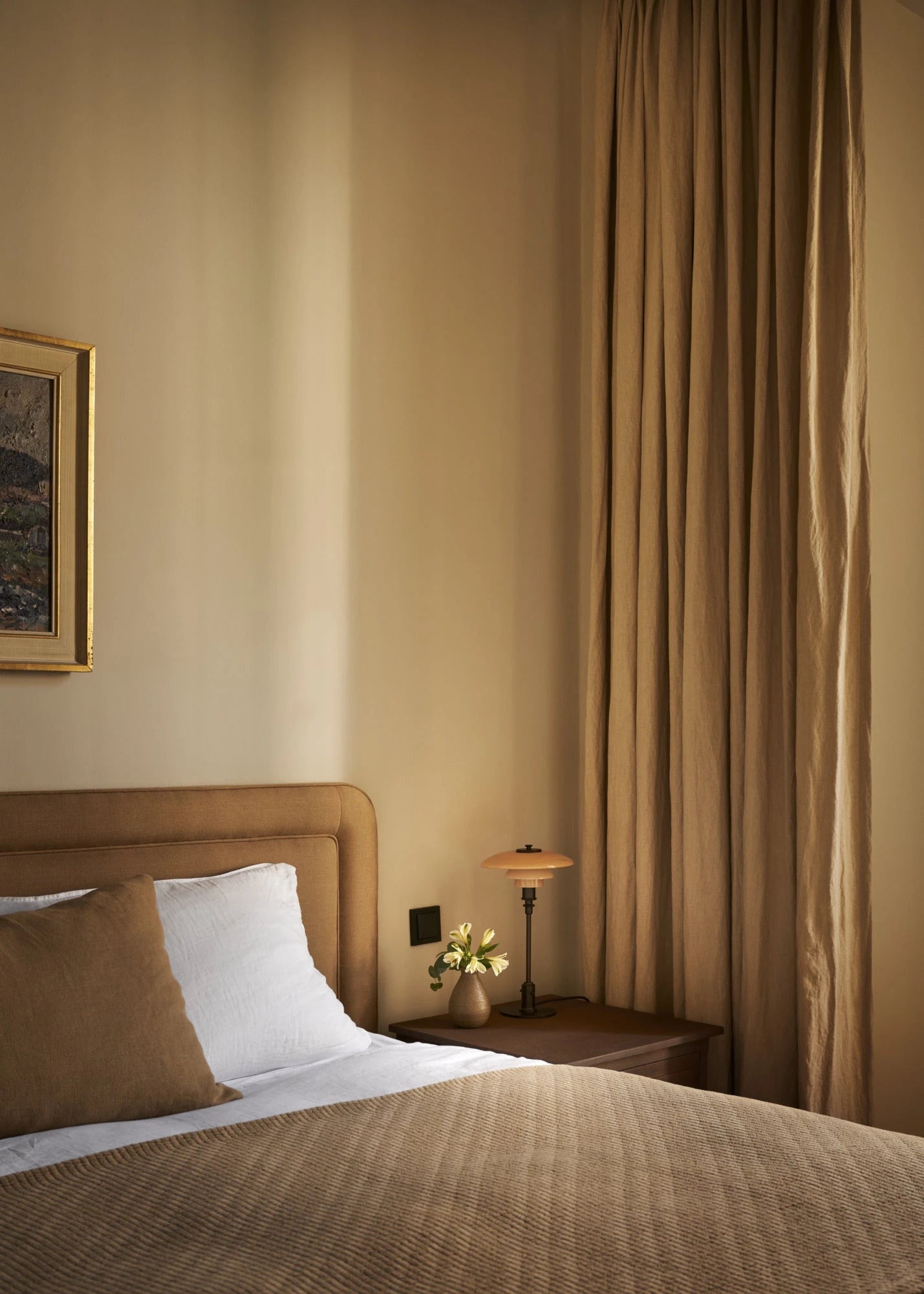 北歐桌燈推薦：Louis Poulsen PH 2/1 桌燈．2024 年度限量款-17