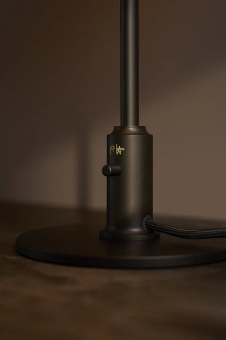 PH 3/2 桌燈《2025 年度限量款》 Louis Poulsen 居雅堂 JYT Design