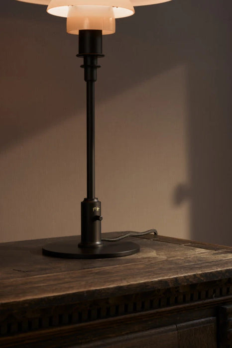 PH 3/2 桌燈《2025 年度限量款》 Louis Poulsen 居雅堂 JYT Design