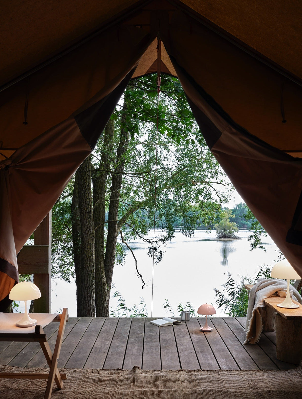 Panthella 250 潘朵拉桌燈 (Panthella Mini) -  Louis Poulsen 居雅堂 JYT Design