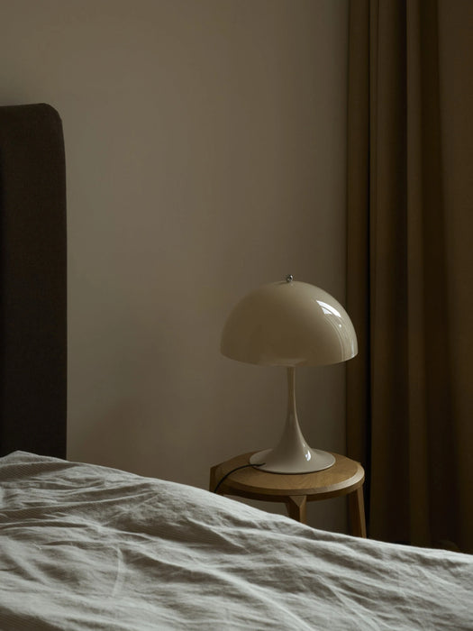 Panthella Table 320 潘朵拉桌燈 (V2) Louis Poulsen 居雅堂 JYT Design