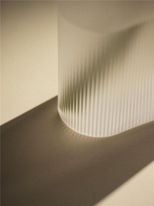 Ridge Vase Glass 玻璃花瓶．花器 -  Muuto 居雅堂 JYT Design