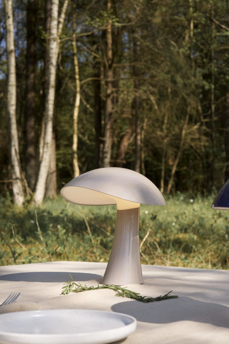 Rumee Portable Lamp 無線桌燈 Louis Poulsen 居雅堂 JYT Design