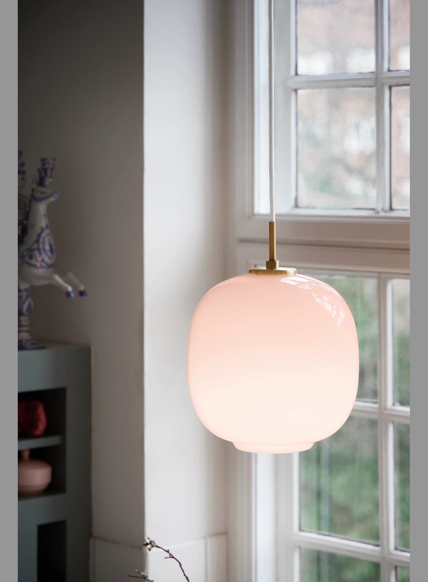 床頭燈．北歐吊燈推薦：Louis Poulsen VL45 Pale Rose 系列-10