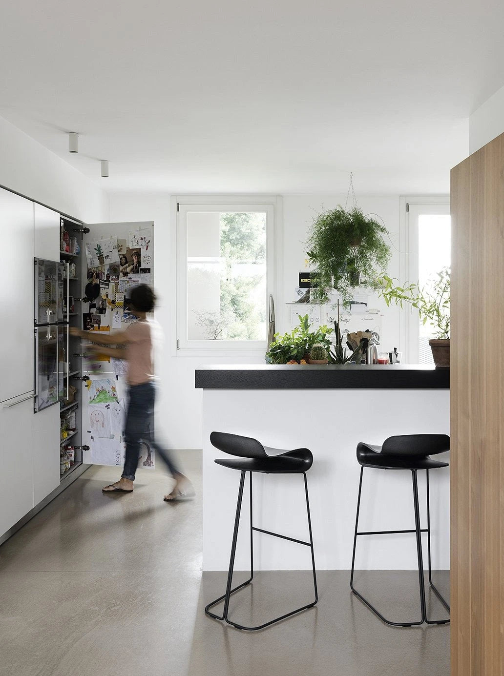 BCN Slide Base 中島椅 座高 66cm -  Kristalia 居雅堂 JYT Design