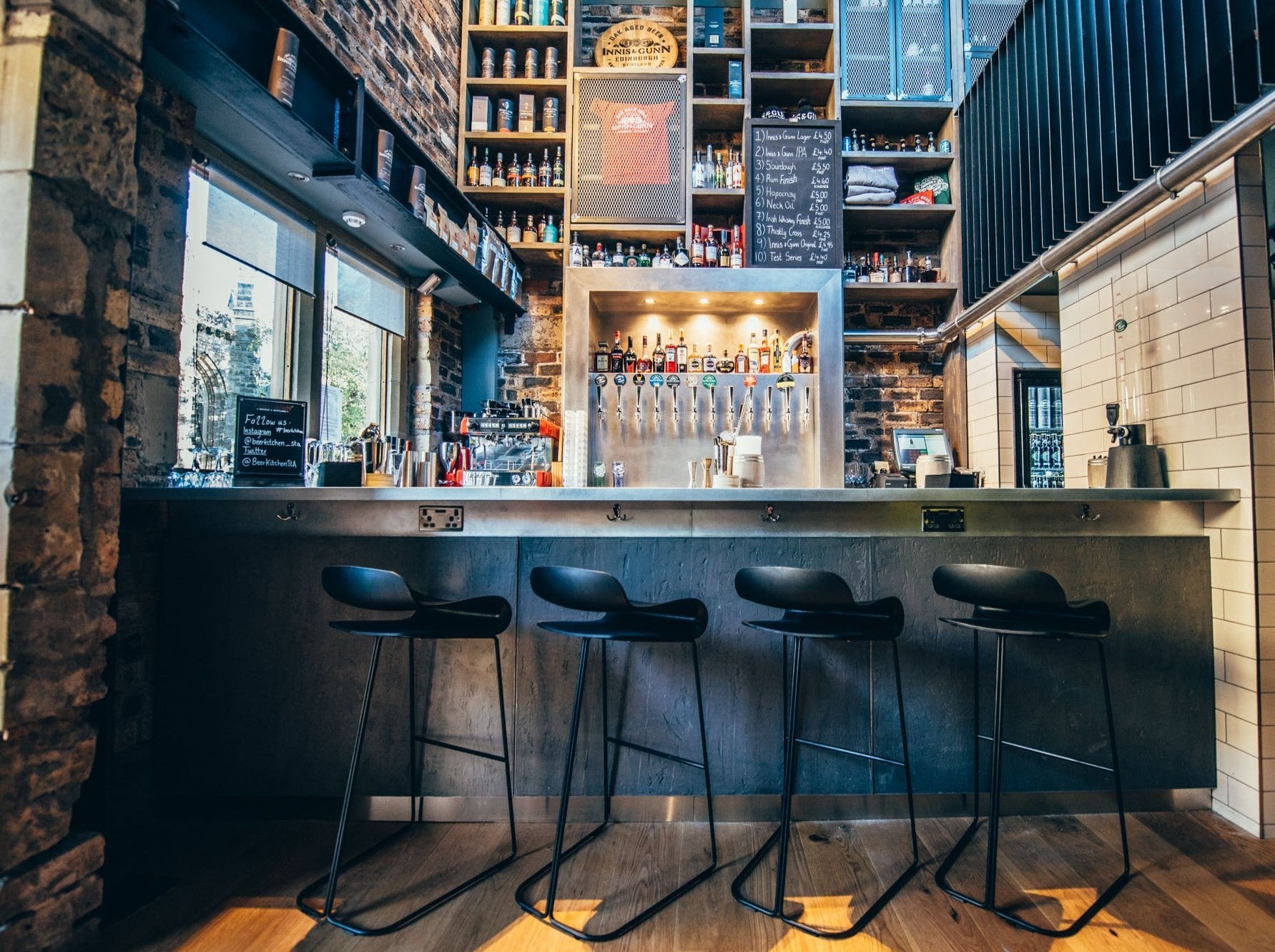 BCN Slide Base 中島椅 座高 66cm -  Kristalia 居雅堂 JYT Design