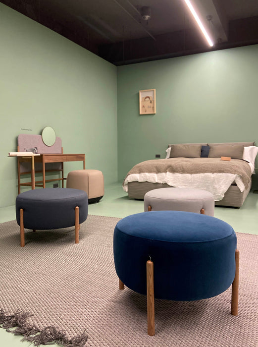 Bolzan Flag Pouf 椅凳  坐墊款 / 深藍色紡織椅座 胡桃木椅腳  ( 台中展示優品 ) Bolzan 居雅堂 JYT Design