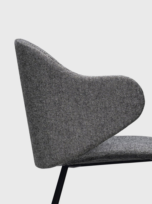 Dua Armchair Sled base 合二為一 / 金屬 U 型線框腳 大型扶手椅 Kristalia 居雅堂 JYT Design