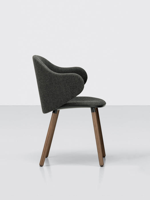 Dua Armchair wooden base 合二為一 / 木腳 大型扶手椅 Kristalia 居雅堂 JYT Design