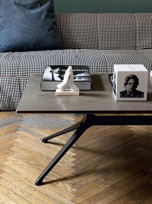 Elephant Table 大象桌 矮桌/茶几 Kristalia 居雅堂 JYT Design