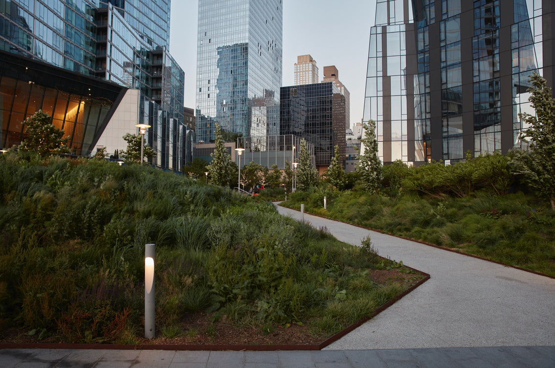 戶外燈推薦：Louis Poulsen Flindt Bollard 戶外柱燈-8