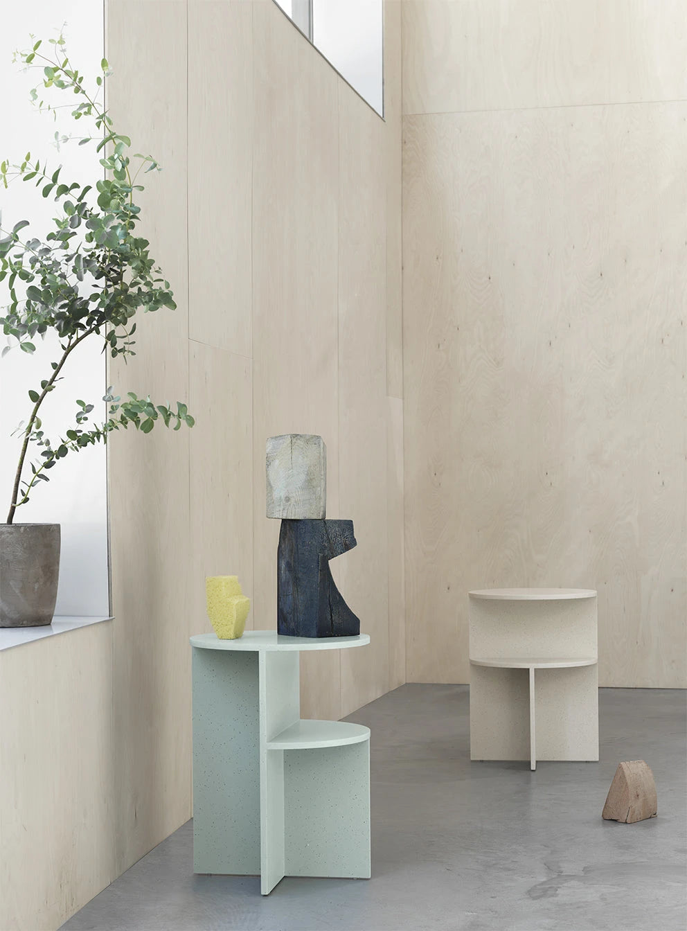 北歐邊桌推薦: Muuto Halves 邊桌 10