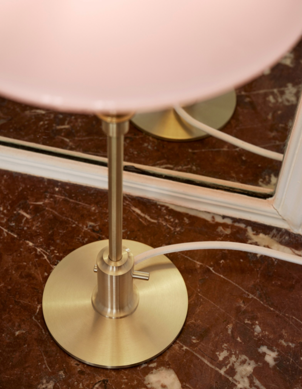 PH 2/1 Pale Rose Table 淡粉玫瑰色黃銅桌燈