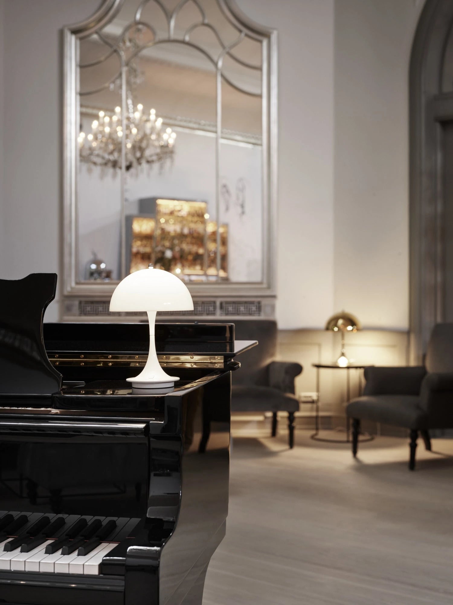 無線桌燈：丹麥蘑菇燈品牌 Louis Poulsen Panthella Portable 160 V2 潘朵拉充電桌燈 -18