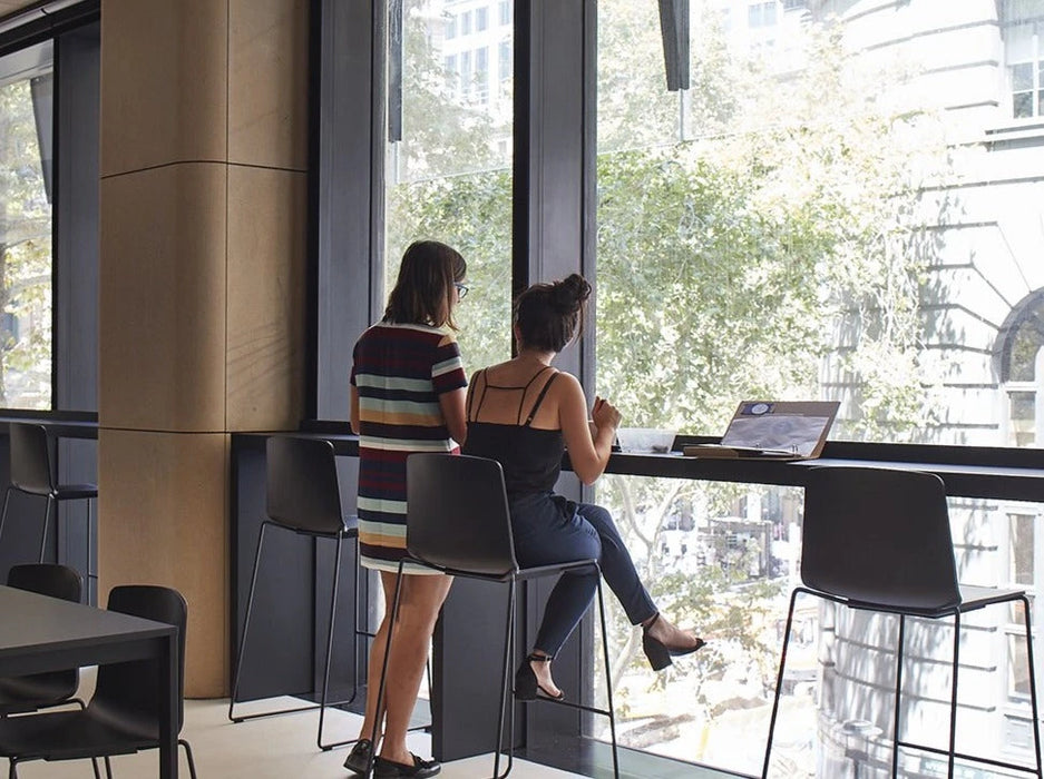 Rama Stackable Stool 拉瑪吧台椅 - 高背可堆疊款 / 座高 76cm Kristalia 居雅堂 JYT Design