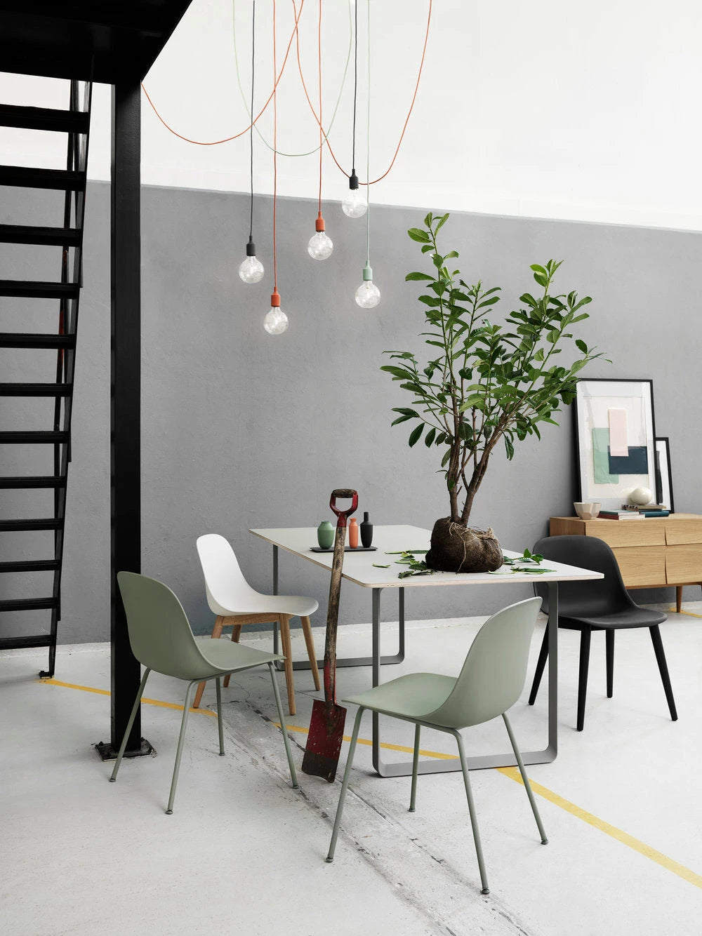 Reflect Sideboard 映像邊櫃．小尺寸 -  Muuto 居雅堂 JYT Design