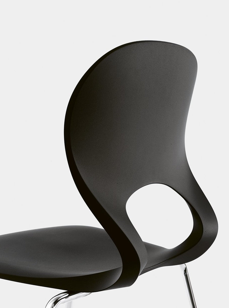 Kristalia Pikaia 幻妙弧背單椅 - 居雅堂JYT Design