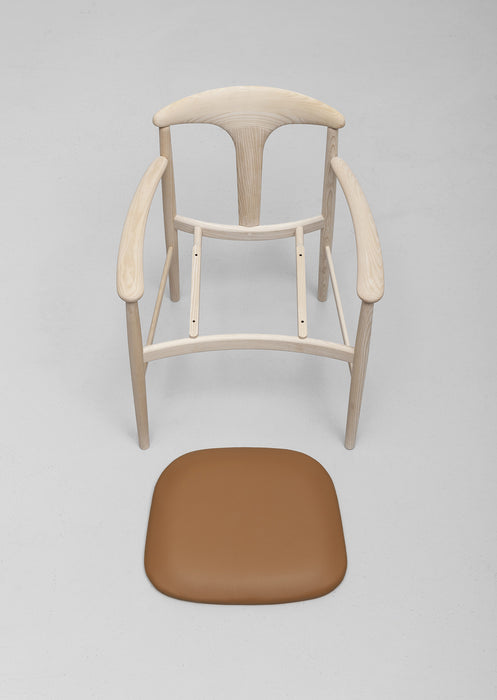 Tonbo Armchair 扶手椅