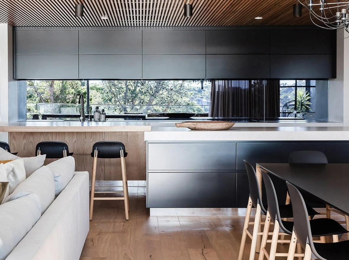 Sharky Stool 鯊魚吧台椅 - 低背款 / 木腳 / 座高 76cm Kristalia 居雅堂 JYT Design