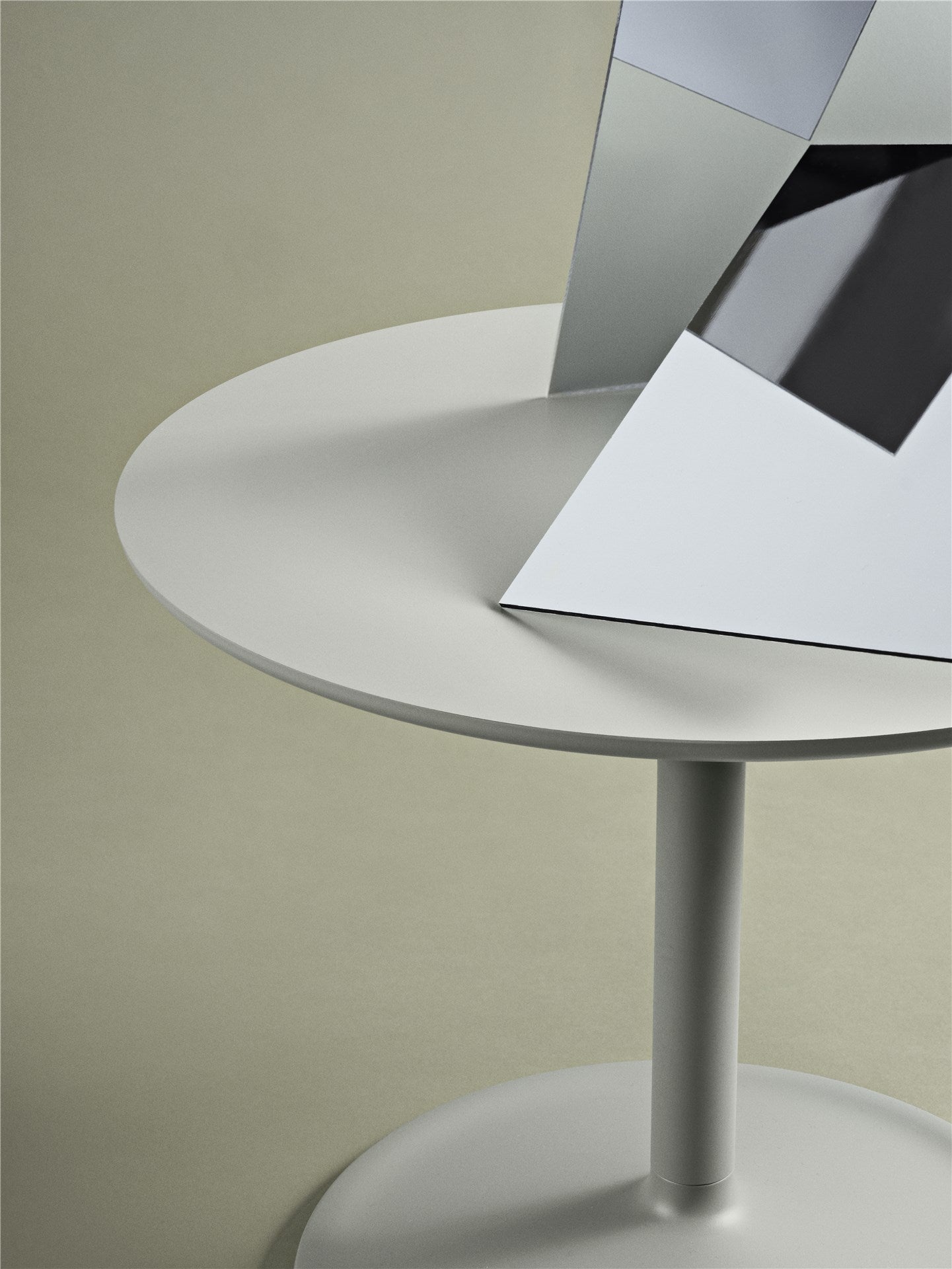 Soft Side Table 圓柔邊桌 高 48 cm Muuto 居雅堂 JYT Design