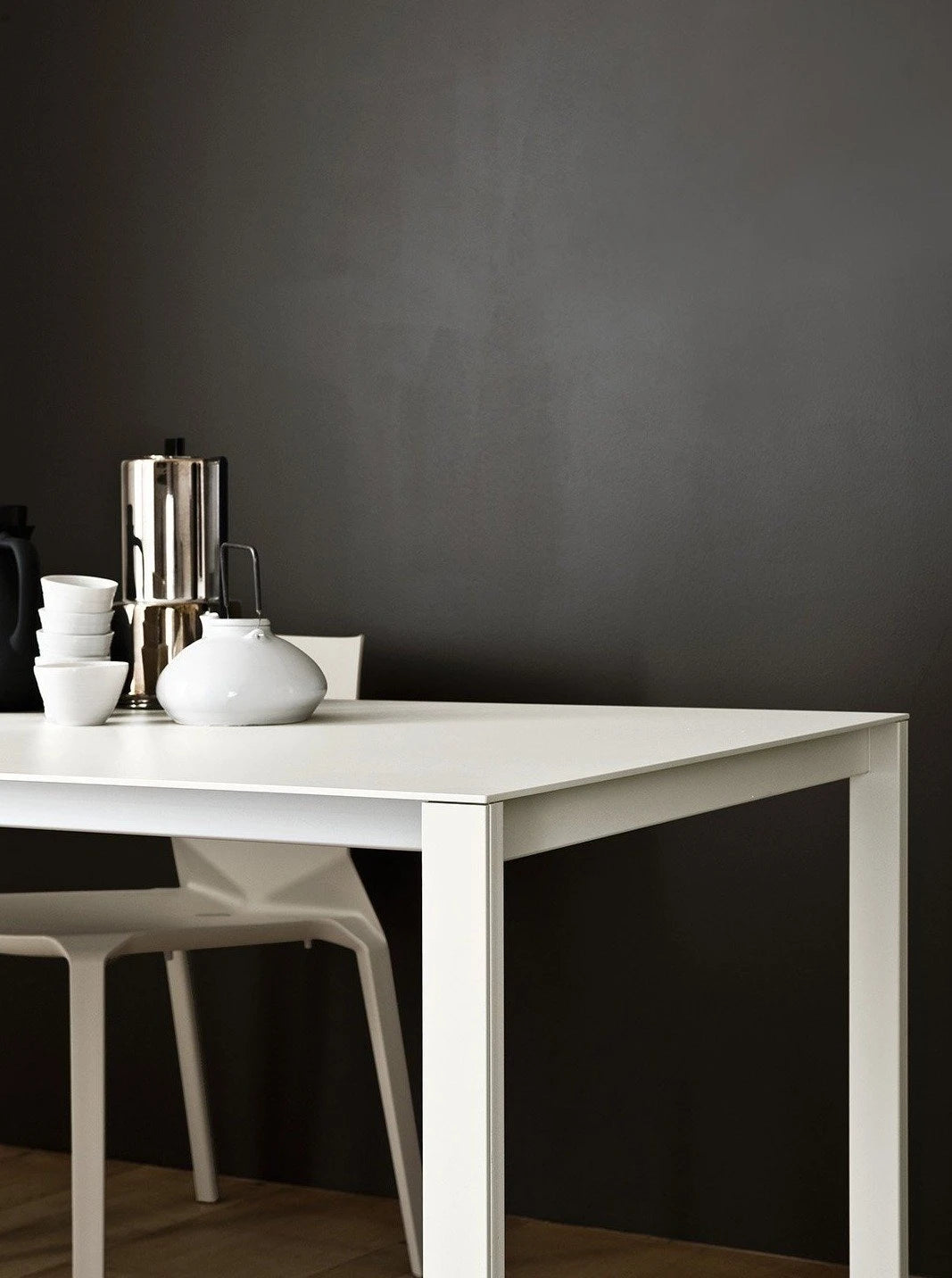 延伸餐桌推薦｜義大利家具 Kristalia Thin K-4