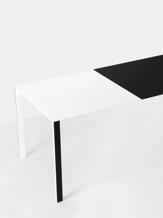 延伸餐桌推薦｜義大利家具 Kristalia Thin K-11